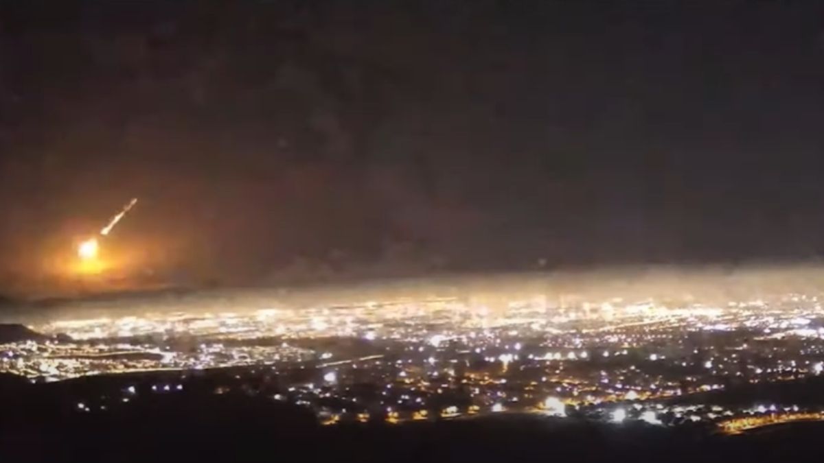 Un meteoro provoca una enorme linterna en el cielo de Santiago de Chile