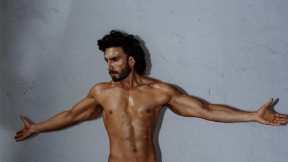 Ranveer Singh Sets Internet On Fire With His N*ked Photoshoot, Fans Call Him 'Burt Reynolds' | See Pics