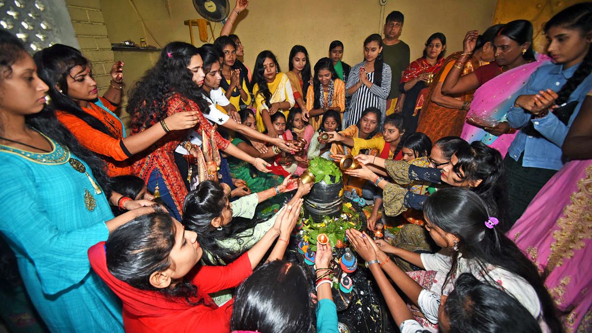 Sawan Shivratri 2022 Check Date Shubh Muhurat And History Of This 