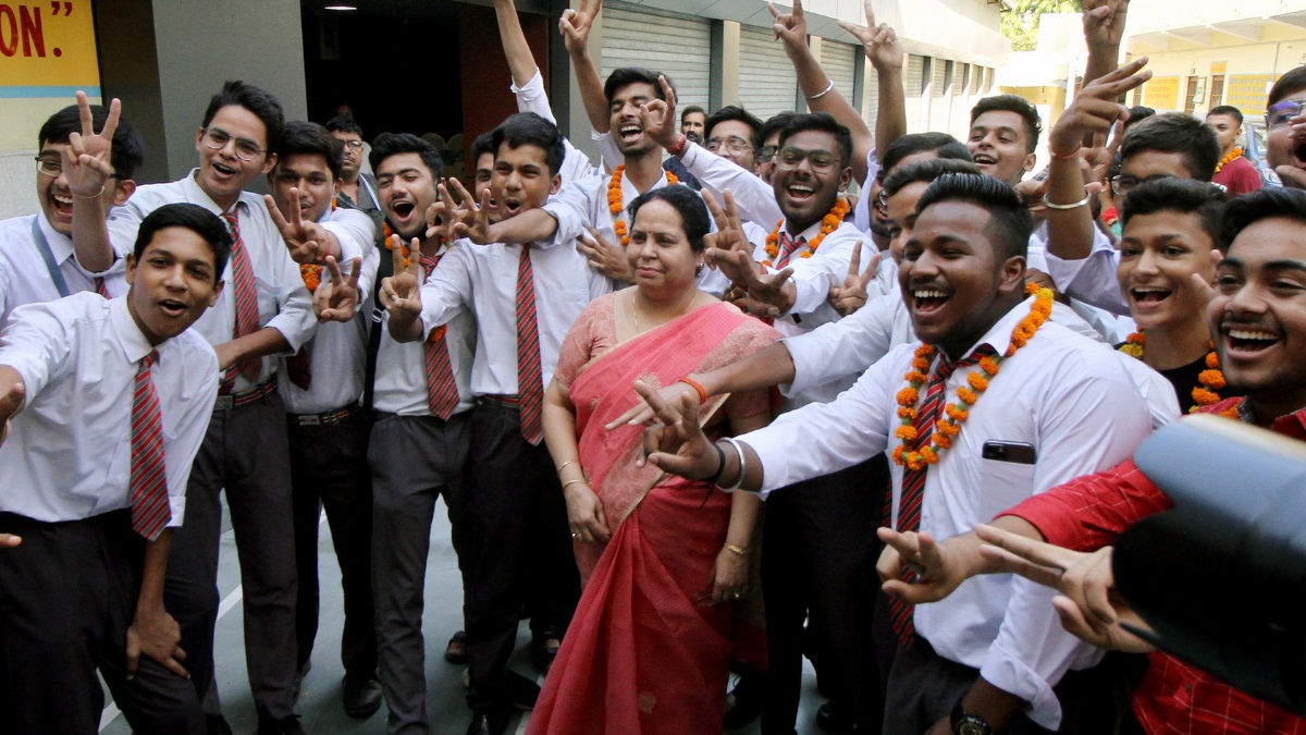 CBSE 12th Results 2022 DECLARED: Class 12 Results Announced, 92.71% Students Pass 