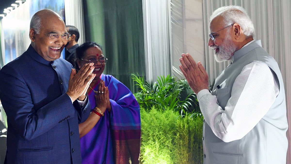AAP, TRS Share 'Edited' Video Of PM Modi 'Ignoring' President Kovind; Twitter Takes Action