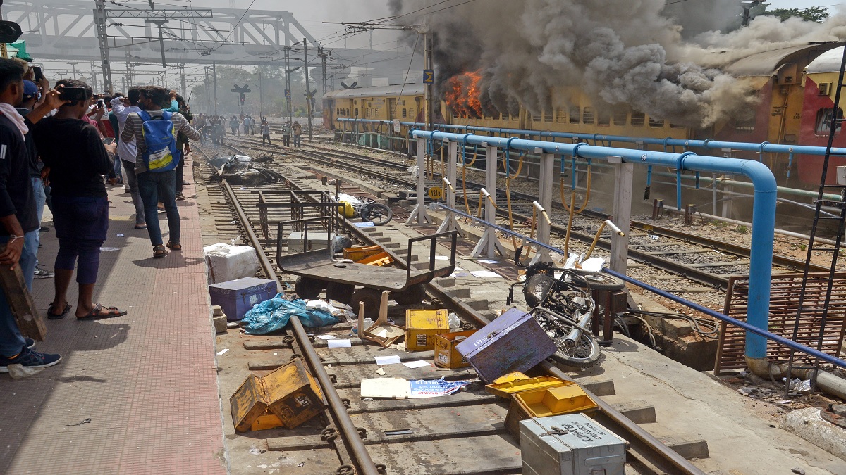 Indian Railways Suffer Rs 259.44 Cr Loss Due To Agitations Against Agnipath Scheme