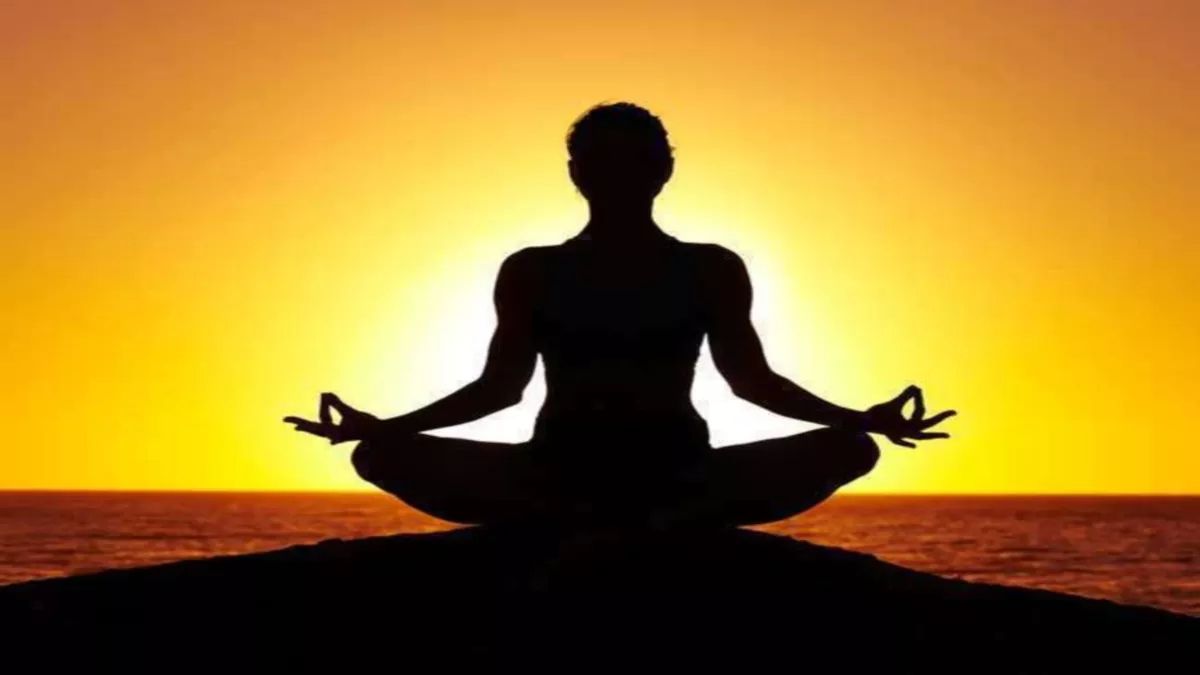International Yoga Day 2022: Top 5 Yoga Asanas That You Can Perform At Work Place 