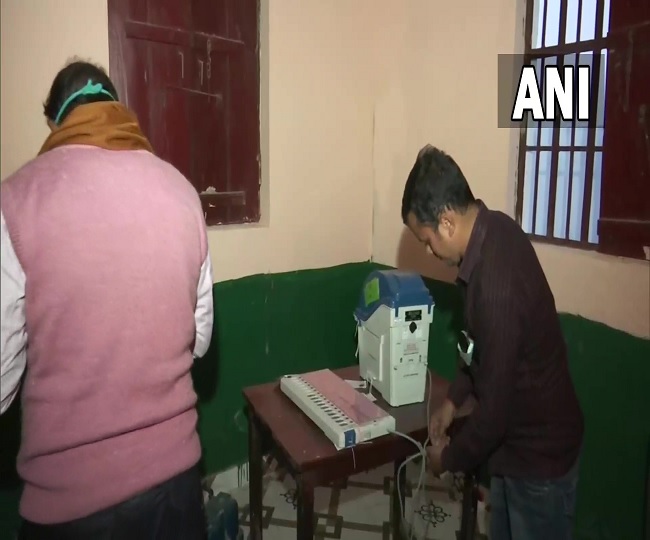 Up Elections 2022 6th Phase Voting Ends Across 10 Districts Over 53