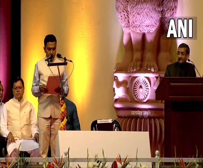 pramod-sawant-sworn-in-as-goa-chief-minister-for-2nd-straight-term-pm-modi-attends-event