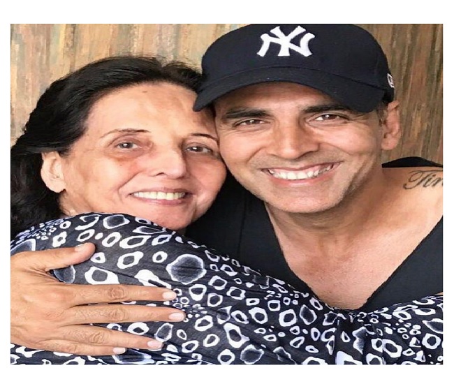 Mother's Day 2022: Akshay Kumar pens heartfelt note for late mother Aruna Bhatia, says 'Miss you Ma'
