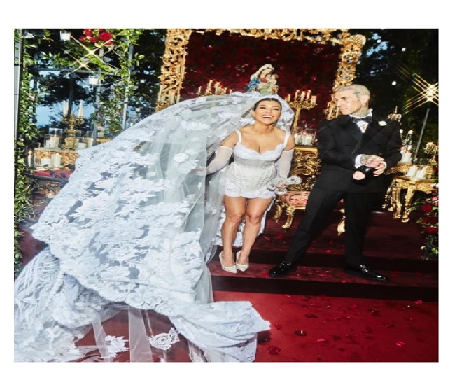 Kourtney Kardashian and Travis Barker Italian Wedding Photos