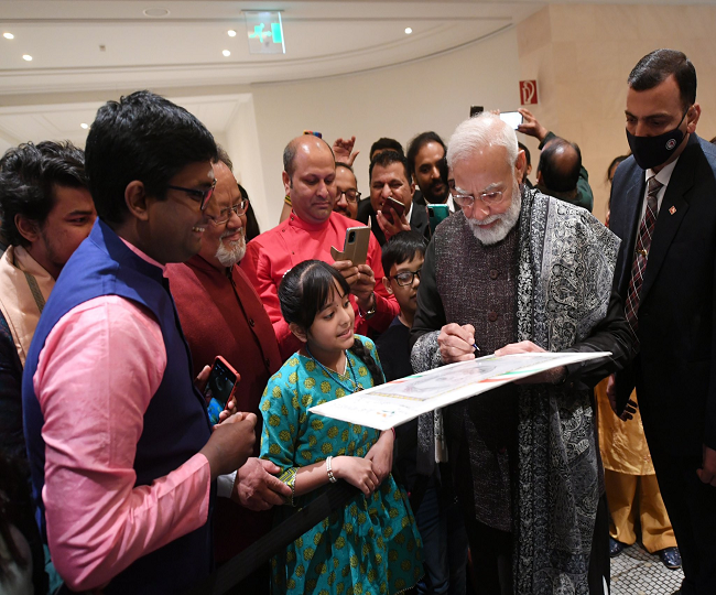 PM Modi gets a sweet gift from little girl in Berlin as he begins his 3-day Europe visit | WATCH