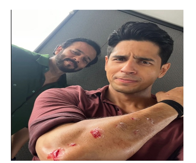 Indian Police Force Sidharth Malhotra Gets Hurt While Doing Crazy Action Sequence For Rohit