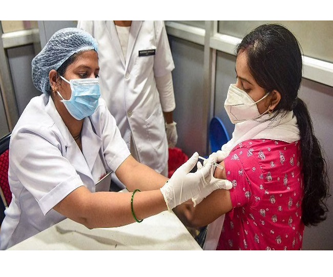 Centre to review COVID vaccination program with states, UTs on Friday: Report