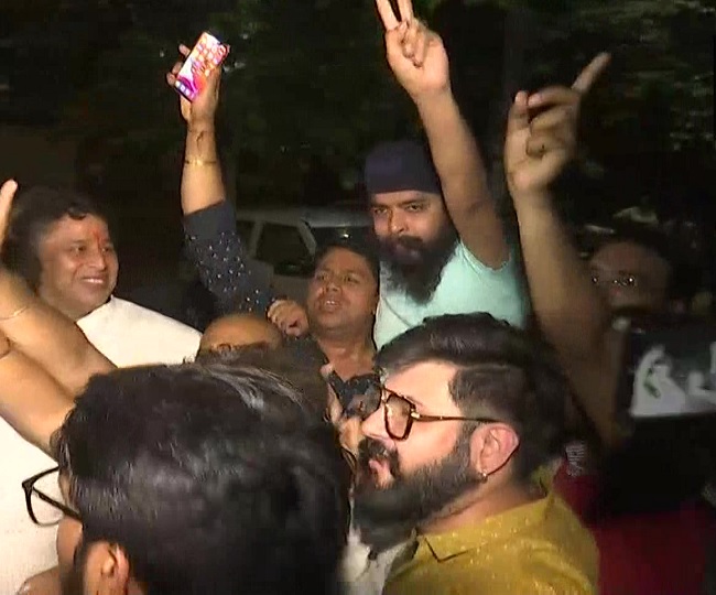 Tajinder Singh Bagga reaches home after late-night 'rescue', Delhi Police to provide security; BJP slams AAP