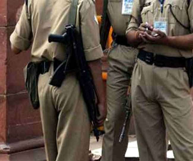19 cops injured, 12 vehicles damaged in Maharashtra's Palghar after mob attack in steel factory
