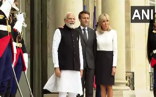 PM Modi meets French President Macron in Paris in last leg of Europe visit