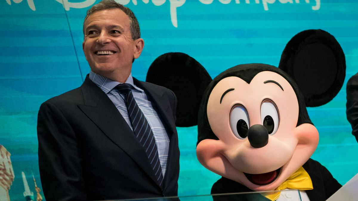 Disney SACKS CEO Bob Chapek, Brings Bob Iger Back Onboard After 2 Years | Read