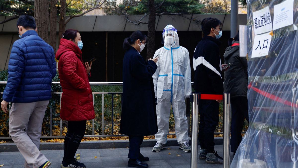 With Over 30,000 Cases, China's Daily COVID-19 Cases Hit Record High Since Beginning Of Pandemic