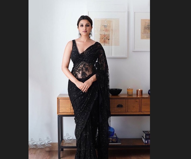 Genelia Deshmukh looks stunning in a black saree! | Fashionworldhub