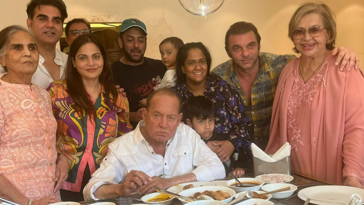 Salim Khan's 87th Birthday: Salman, Arbaaz, Sohail And Other Family Members Join In For A Special Brunch | See Pics