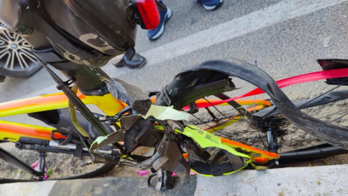 Cyclist Dies After BMW Car With VIP Number Plate Hits Him In Delhi ...