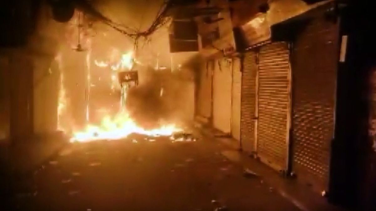 Massive Fire Breaks Out At Delhi's Chandni Chowk Market; Over 20 Fire Engines Rush To The Spot