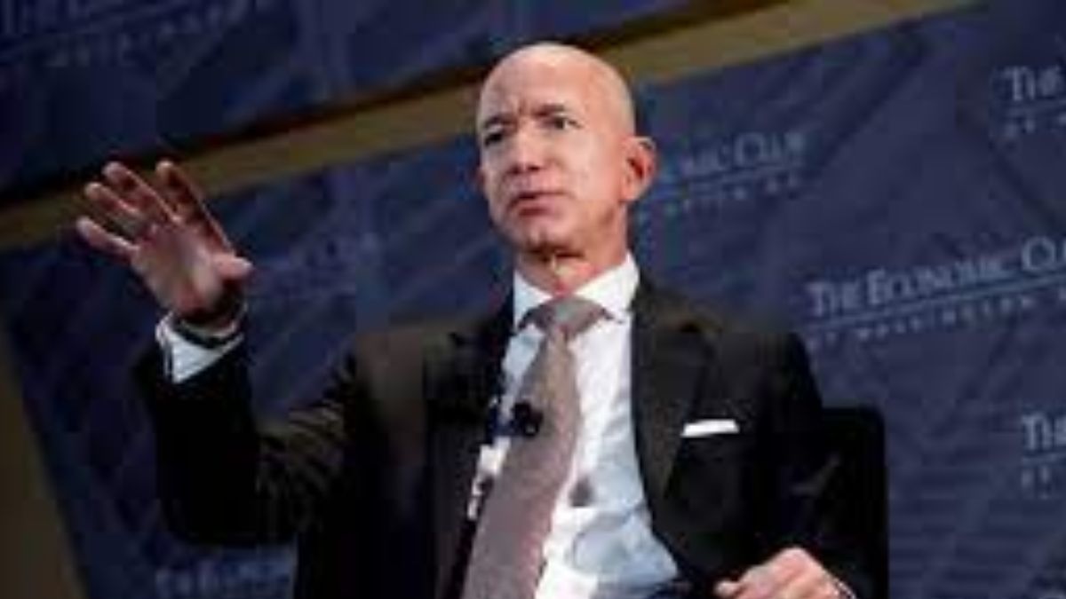 Jeff Bezos Warns Of Huge Recession, Advises People Not To Buy Electronic Devices This Holiday Season