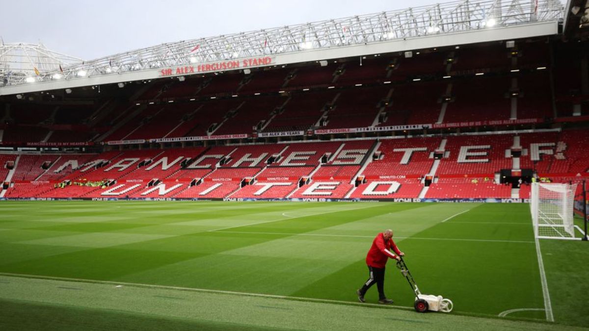 Manchester United Owners Mull Selling Club Ending 17-year Ownership Of Glazer Family