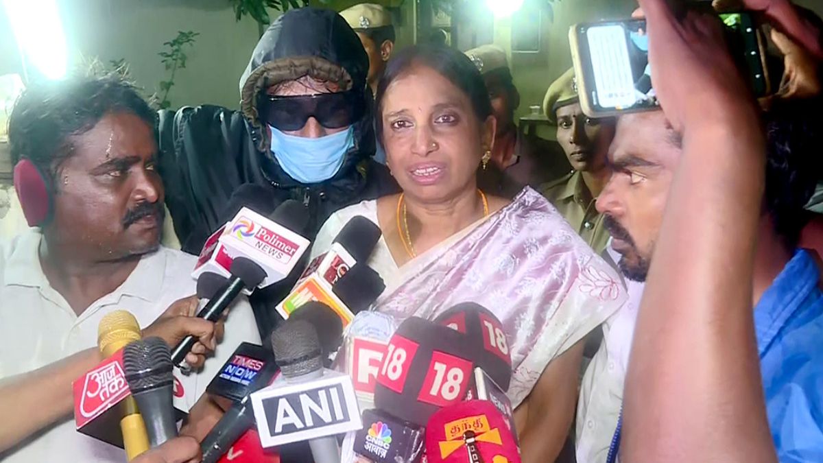 Rajiv Gandhi Assassination Case: Who Are Nalini, Ravichandran And Four Other Convicts Released By SC