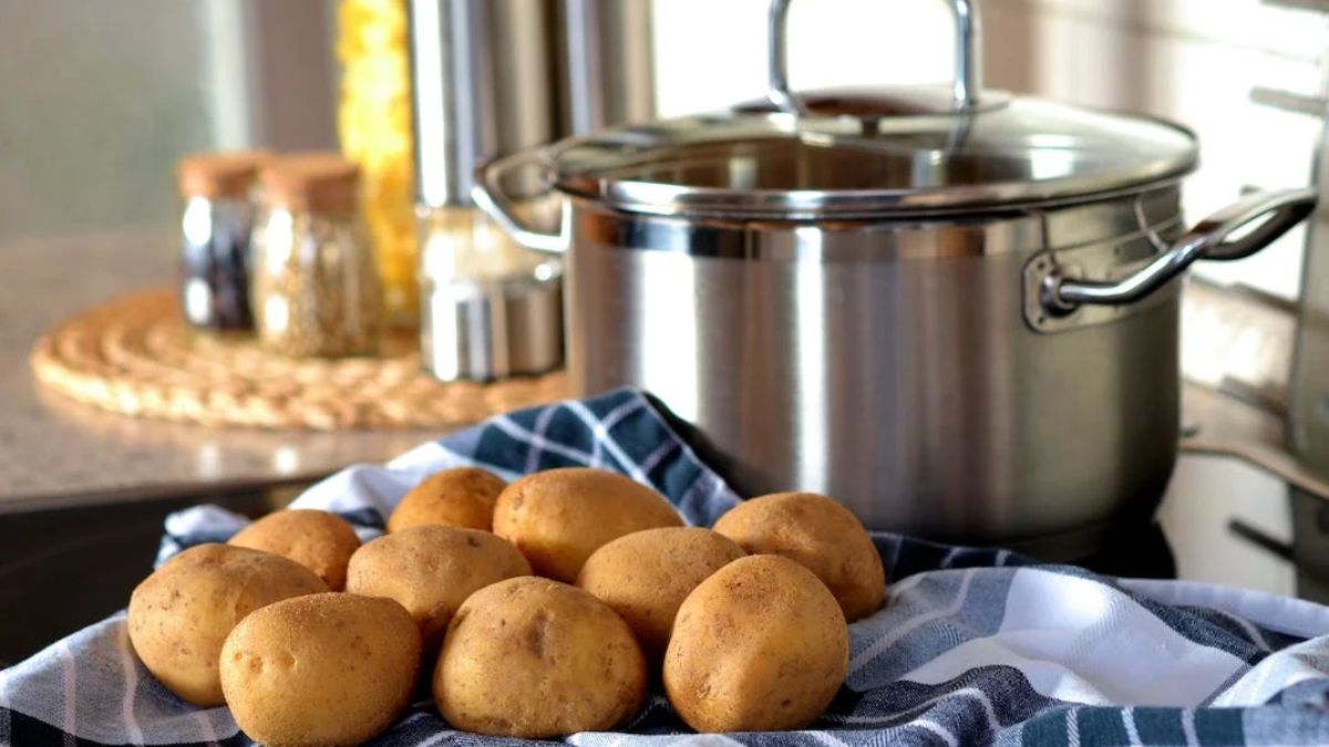 Potatoes Can Be A Part Of Your Healthy Diet, New Study Suggests