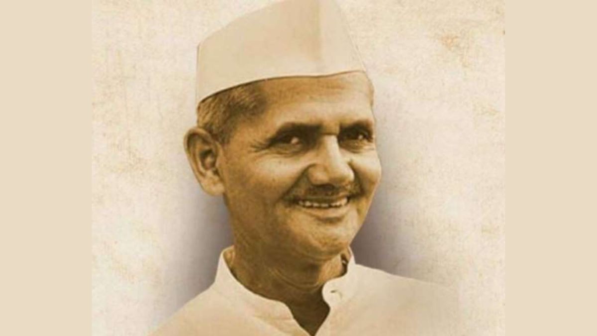 Lal Bahadur Shastri Jayanti 2022: Top 15 Inspiring Slogans And Quotes By India's Second Prime Minister