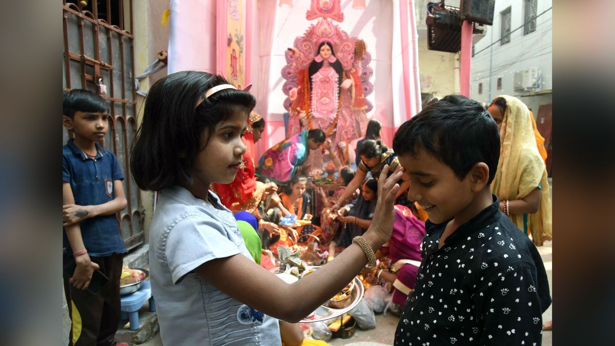 Bhai Dooj 2022: Check Date, Shubh Muhurat, Significance And Celebrations Of  This Auspicious Day