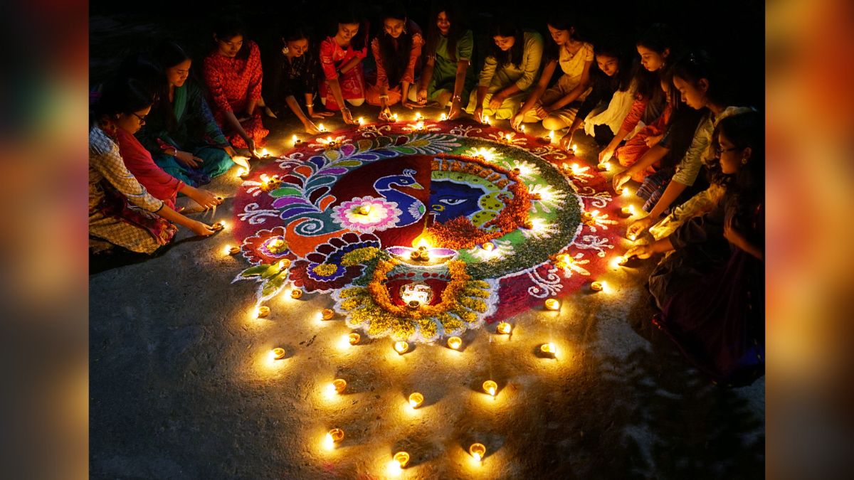 Diwali Rangoli Design 2022: 4 Easy To Make Rangoli Ideas For A ...