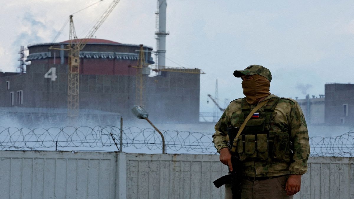 Russia Asserts Control Over Ukraine's Zaporizhzhia Nuclear Plant, Kyiv Disagrees
