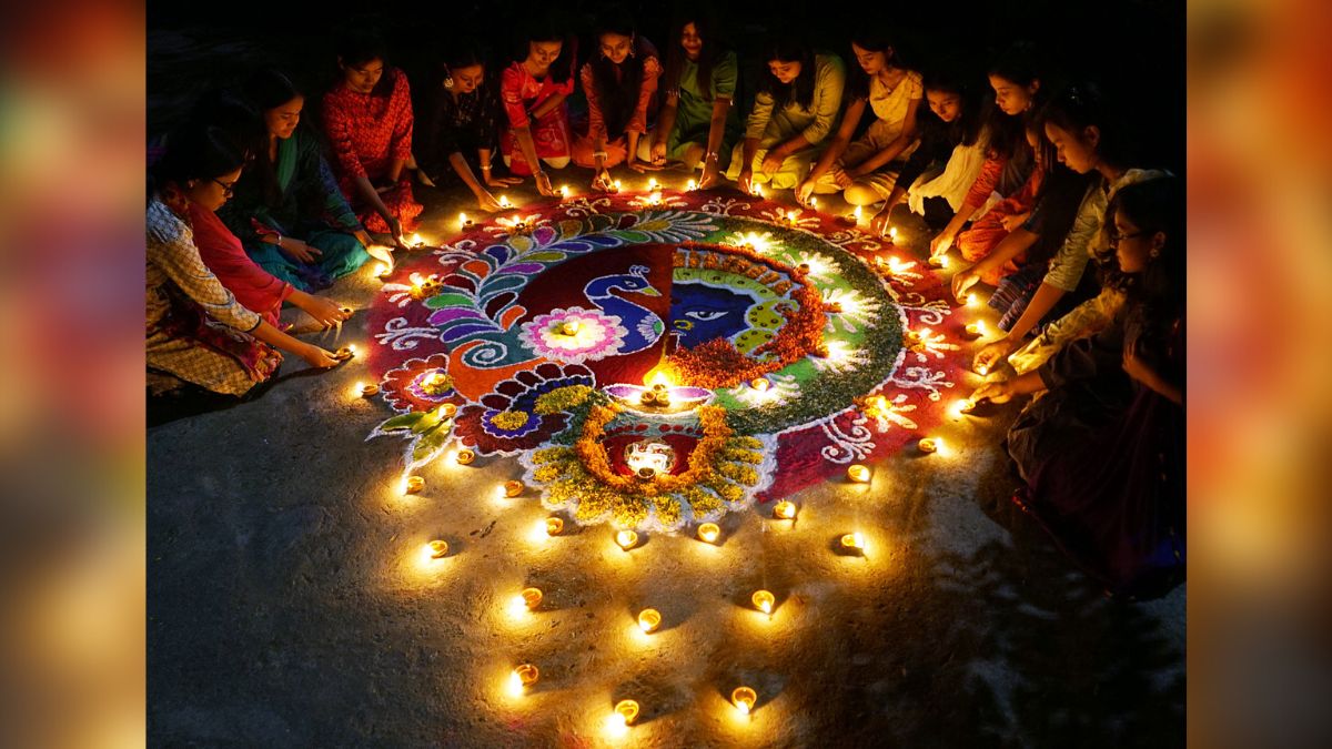 Dussehra 2022: Check Amazing Rangoli Designs To Decorate Your ...