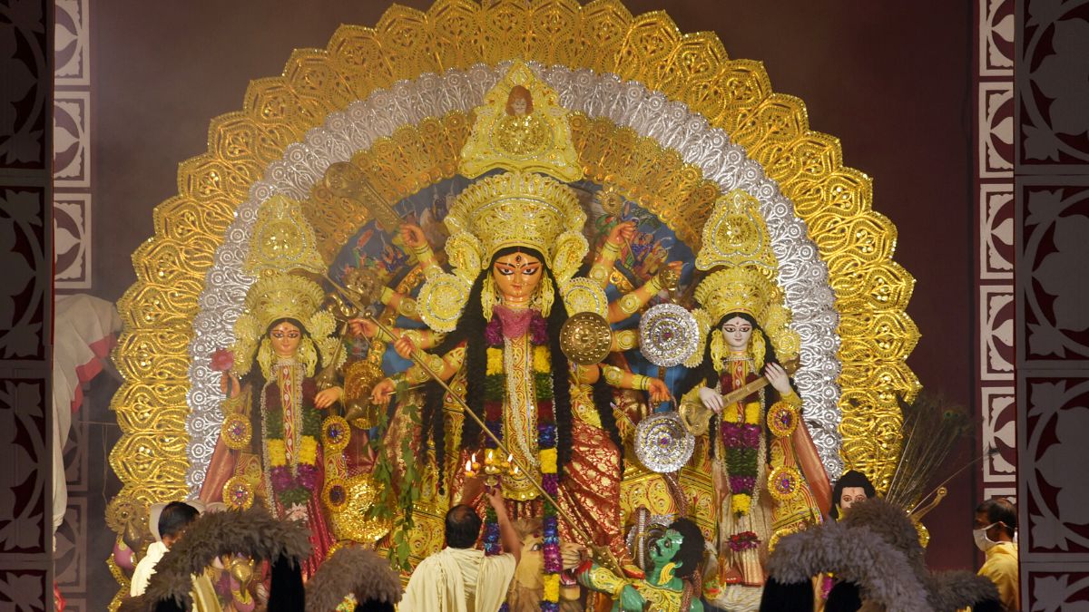 Navratri 2022: Know About 9 Avatars Of Maa Durga Worshipped During This ...