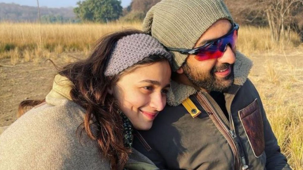 Ranbir Kapoor, Alia Bhatt To Star In Romantic-Comedy Film? Brahmastra Stars React