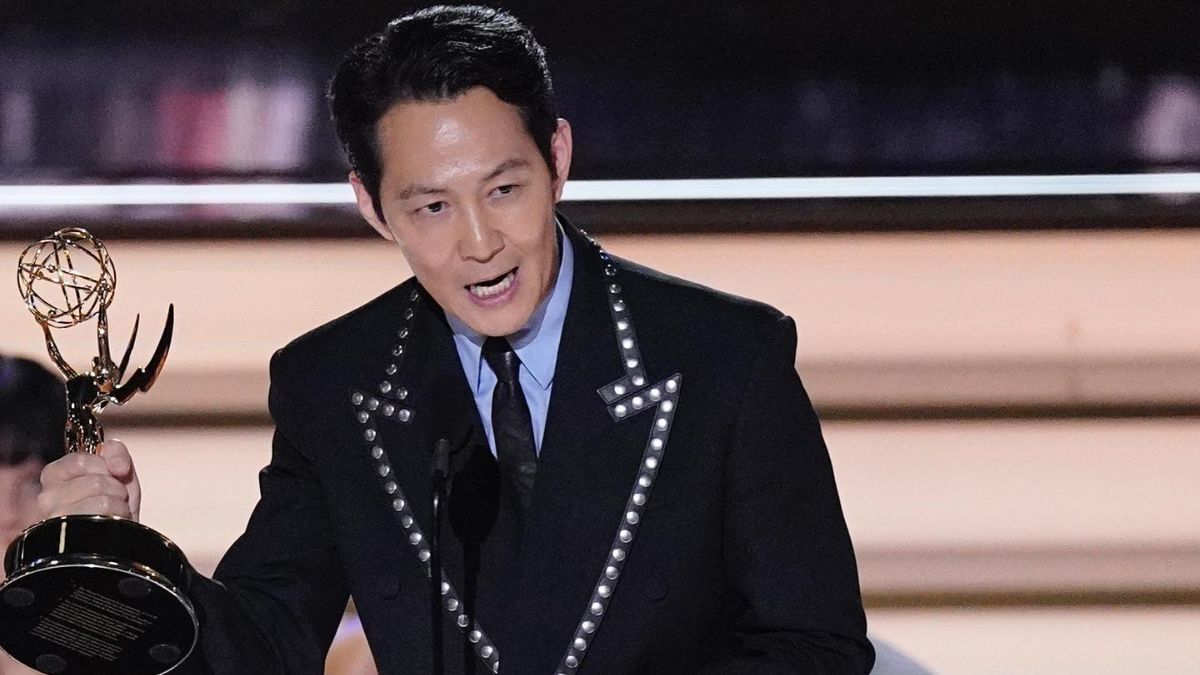 Emmy Awards 2022 Squid Game Star Lee JungJae Wins Outstanding Lead