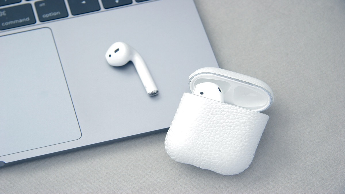 Best airpods under deals 1000