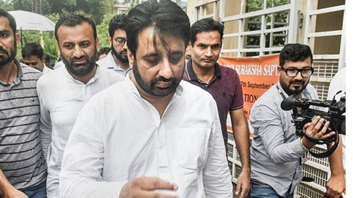 AAP MLA Amanatullah Khan’s Aide Hamid Ali Arrested For Carrying Illegal Weapon