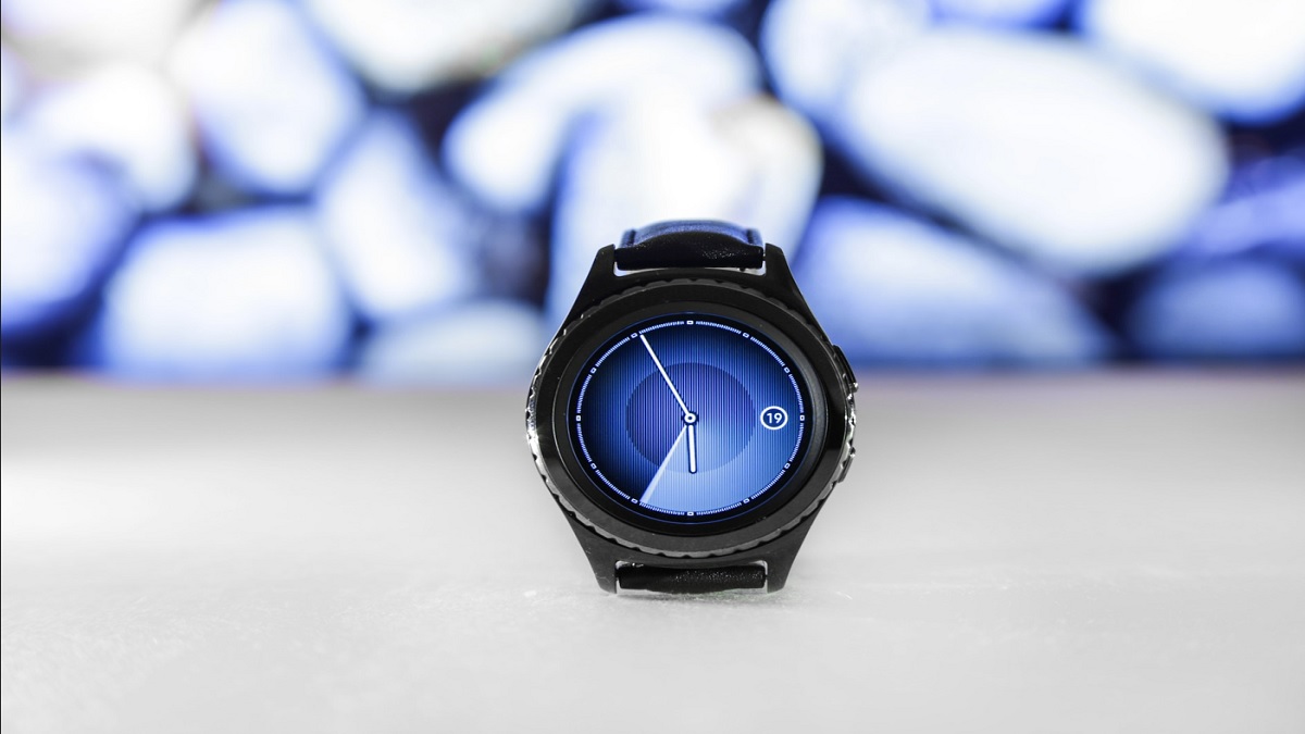 Affordable Smartwatches Under 3000: Fashionable Design With Best Tracking Features