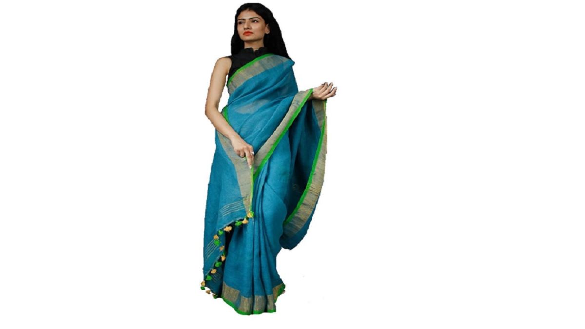 Indowestern- Readymade Saree with Long Shrug ( 4 Pieces Set ) Presenting  this designer Chartruse Green color Chiffon Georgette base party wear saree.  It comes with designer Georgette printed long jacket, Belt