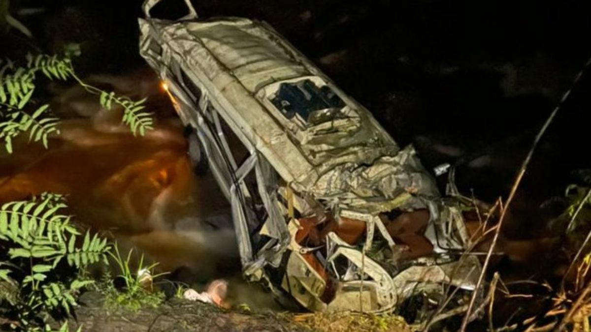 7 Dead, 10 Injured After Bus Carrying 17 People Rolls Off Cliff In Himachal Pradesh's Kullu