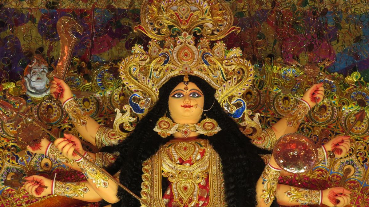 Navratri 2022 Colours List for 9 Days: Date-wise List of Colors to Wear  Every Day for Sharad Navaratri, the Auspicious Nine-Night Festival  Dedicated to Maa Durga | 🙏🏻 LatestLY