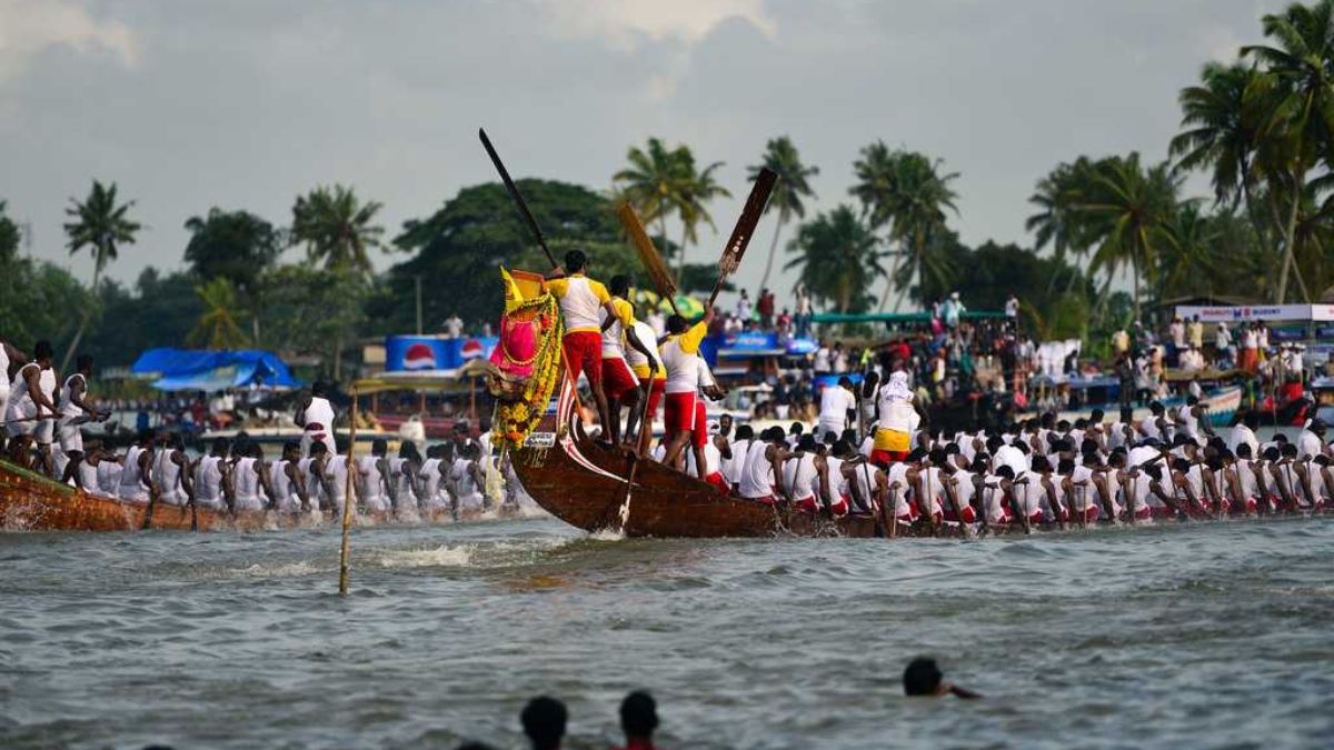 onam-2022-vallamkali-aranmula-to-payippad-all-you-need-to-know-about-famous-kerala-boat-races