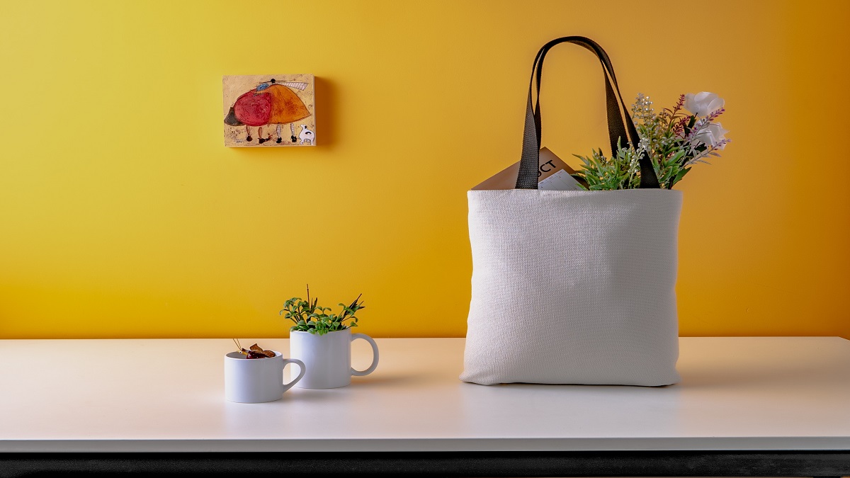 Women's shopper bags