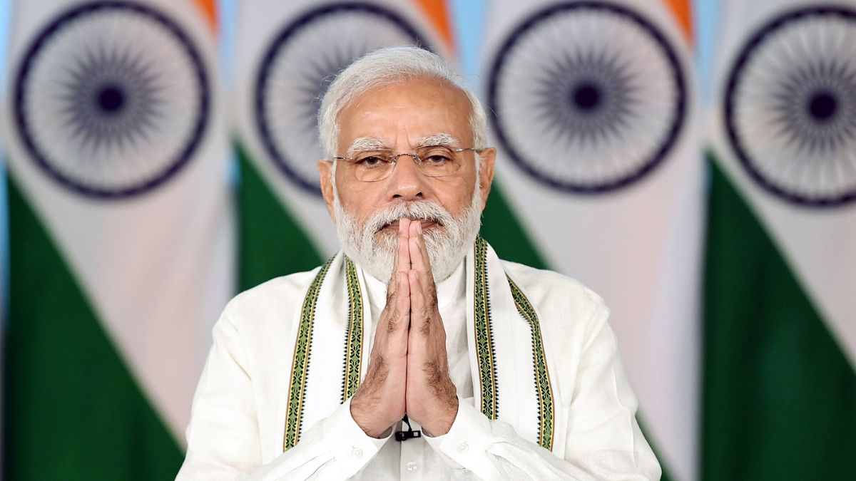 Rani Kamlapati statue, Hanuman idol: List of unique gifts received by PM  Modi to be auctioned for Namami Gange project