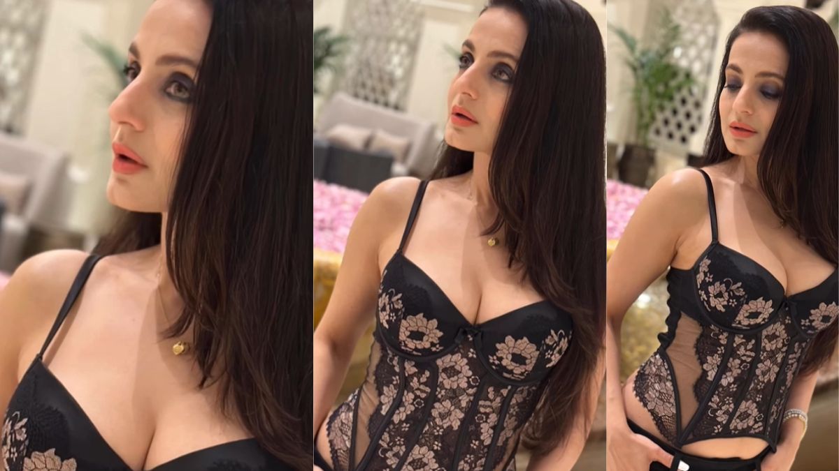 Amisha Patel Ka Sex Video Open - Ameesha Patel Sets Internet On Fire With Her Sexy Avatar In Skin-Hugging  Corset Top | Watch