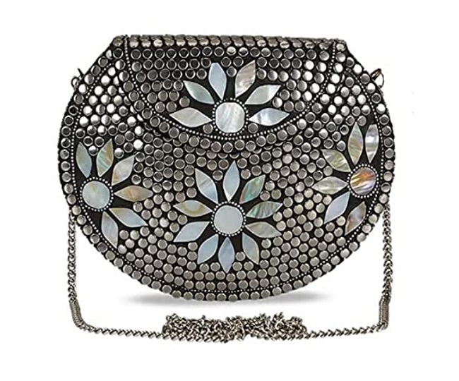 Best Clutches For Women in India (April 2023)