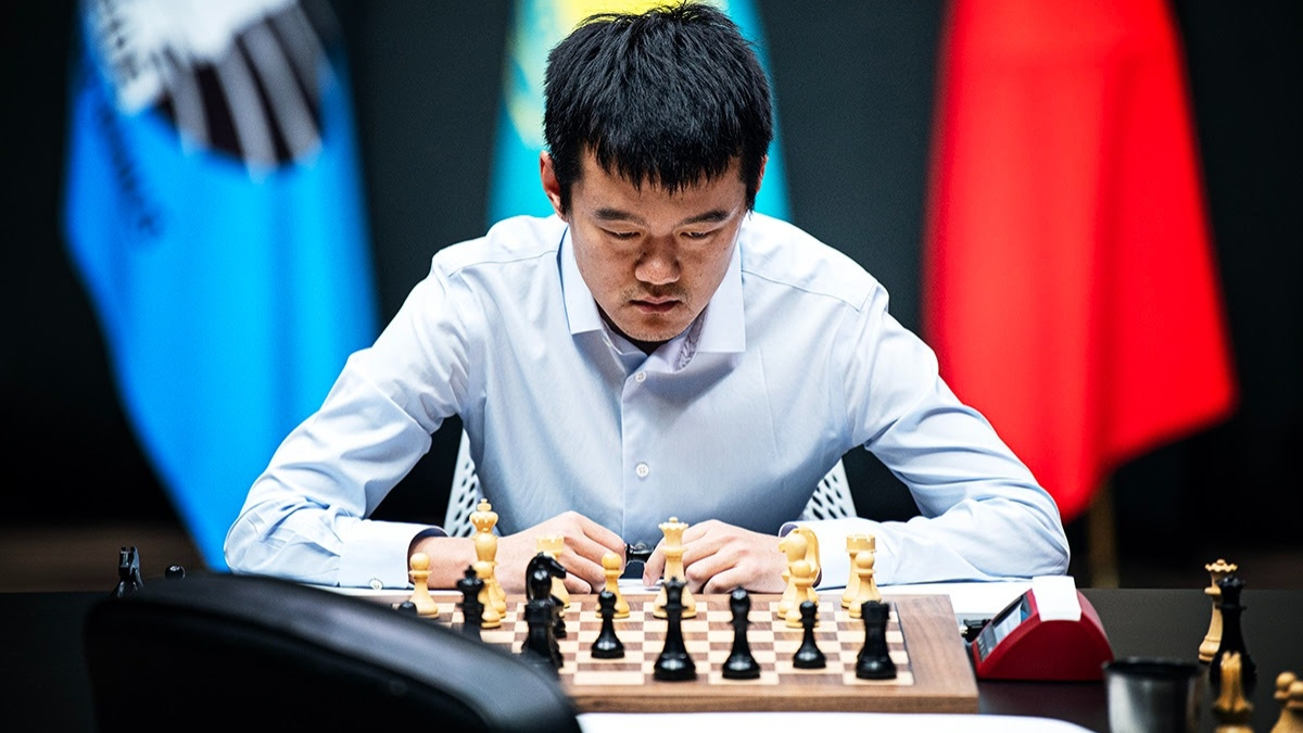 The last moves of the last rapid tie-break game that made Chinese GM Ding  Liren the 17th WORLD CHESS CHAMPION!! 🏆🏆 ______ Follow 👉…