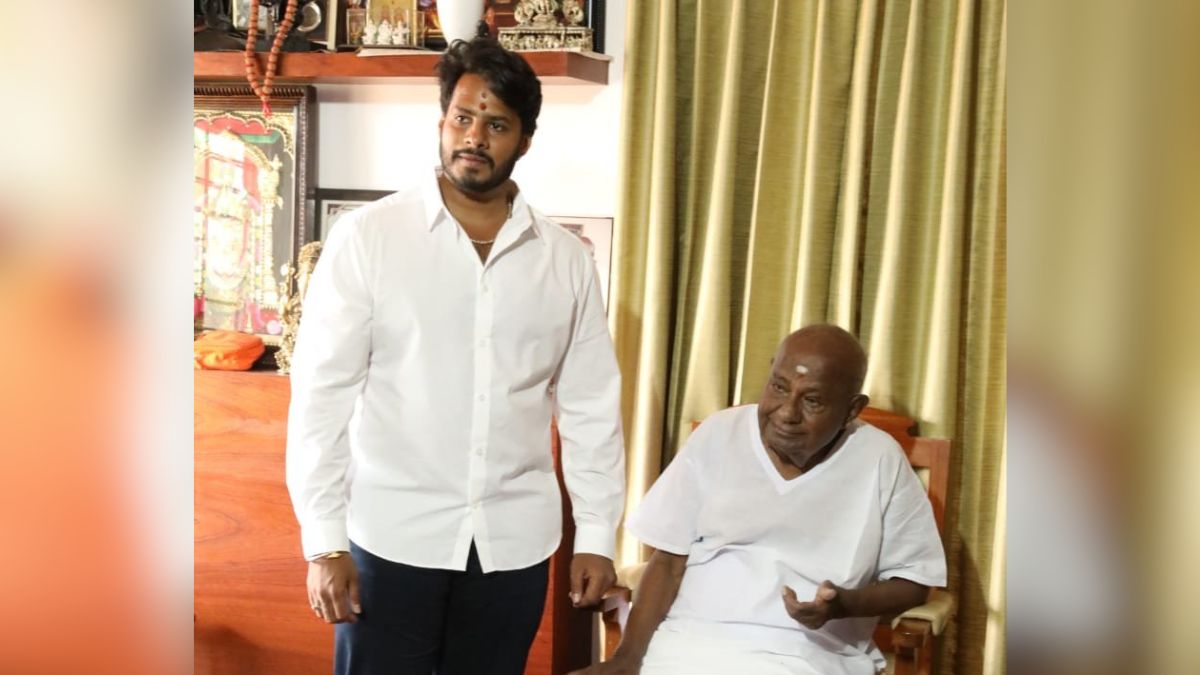 Deve Gowda's Grandson Nikhil Kumaraswamy To Contest From 'Safe ...