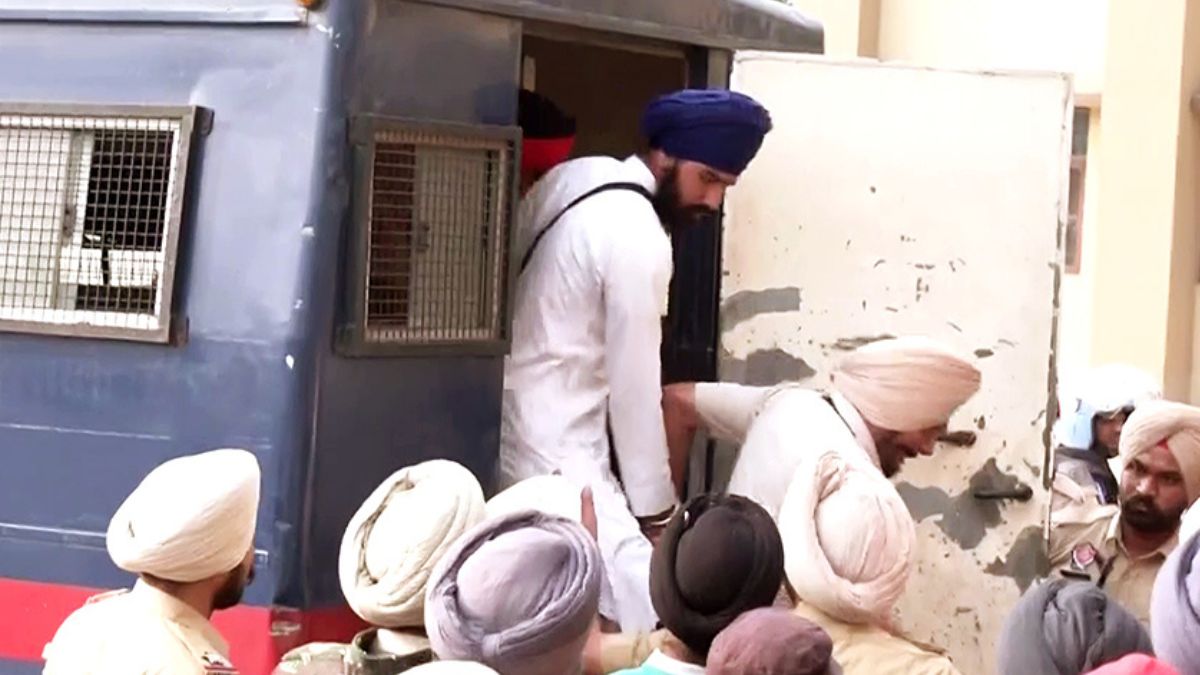 Amritpal Singh Arrested How Punjab Police Nabbed Pro Khalistan Leader Gurdwara Cleric Narrates