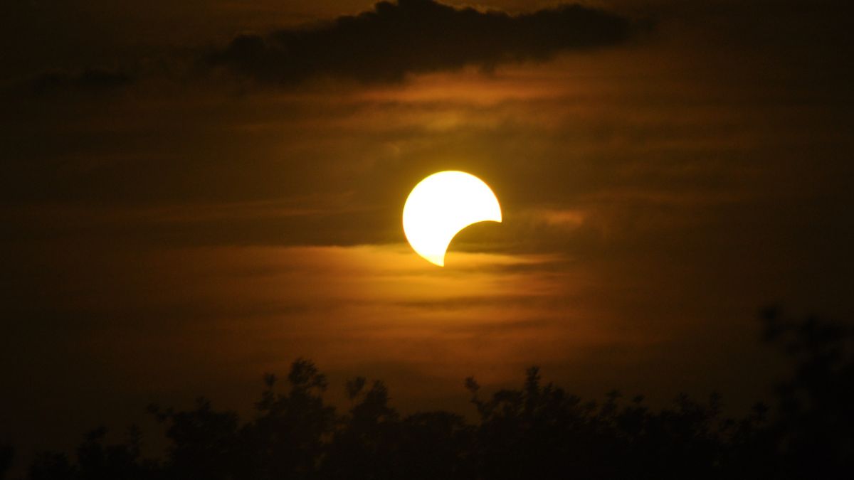 effect of lunar eclipse on zodiac signs 2022 in telugu